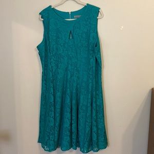 Danny and Nicole Teal dress, Sz 18W